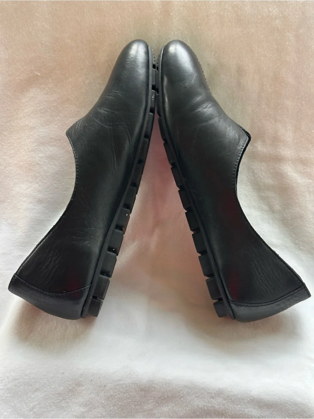 Born Women's Black Leather Slip-On Flats